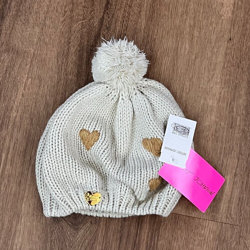 NEW Betsey Johnson Tan Gold Heart Pom Knit Winter Hat Beanie